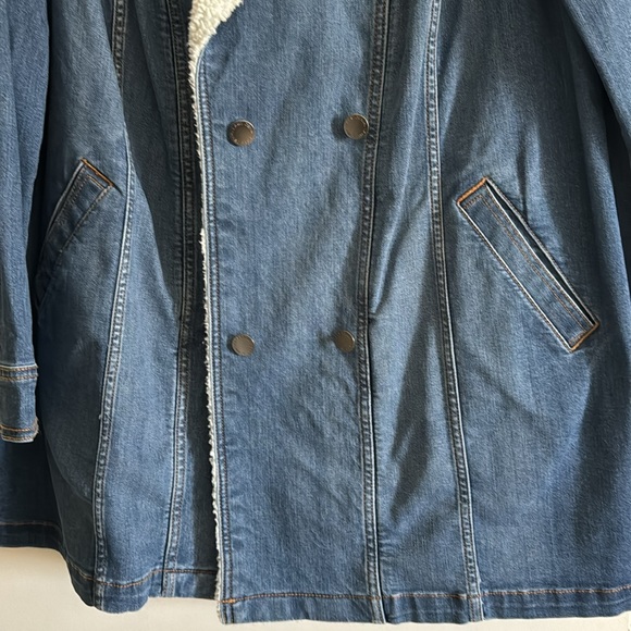 NWT ~ Lane Bryant Midi Denim Jacket with Sherpa - Picture 4 of 14